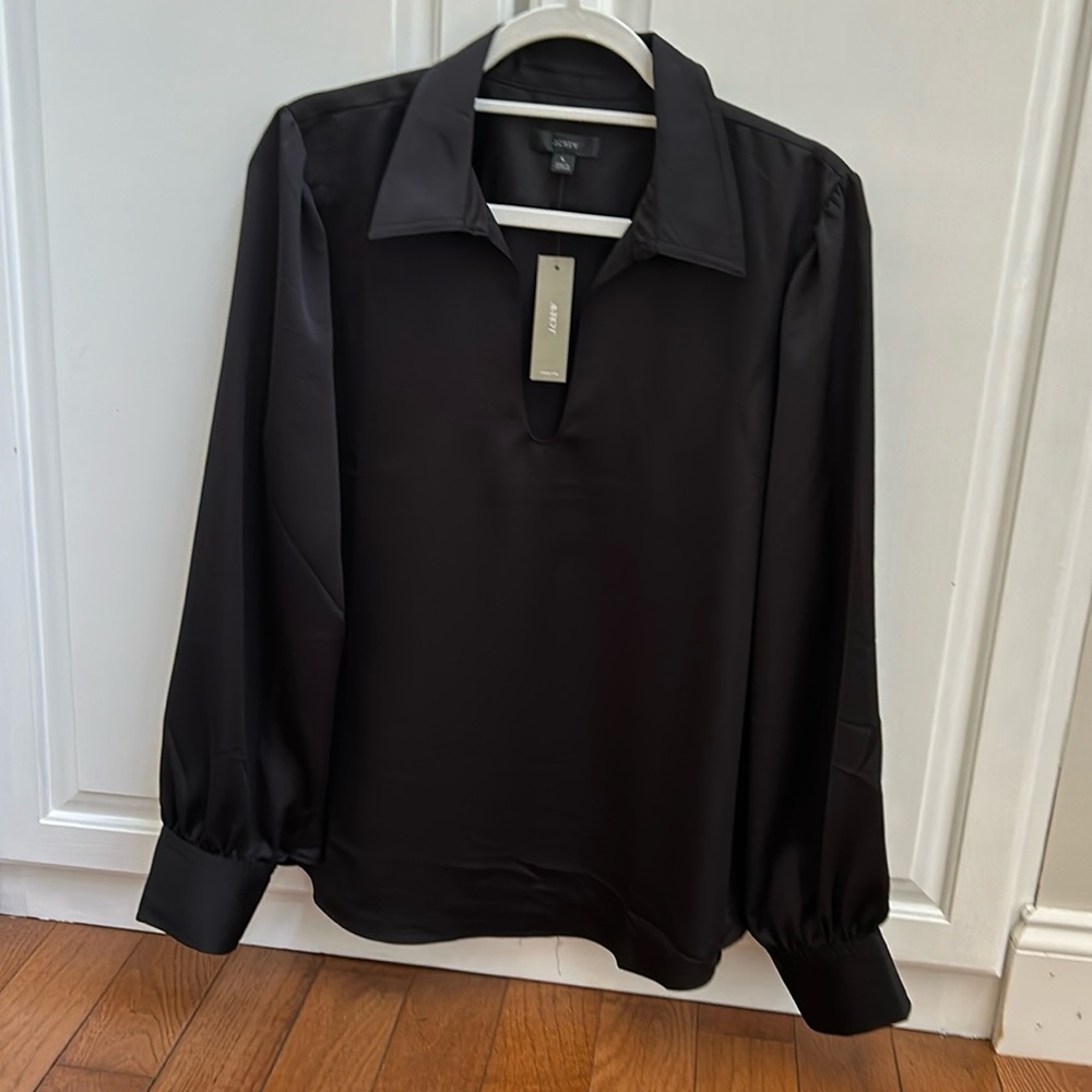 NWT, J Crew Collared satin-back crepe popover black size Large